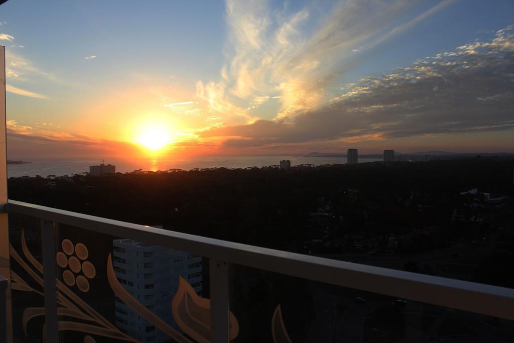 Yoo Punta Del Este - Rental Club Apartments Exterior photo